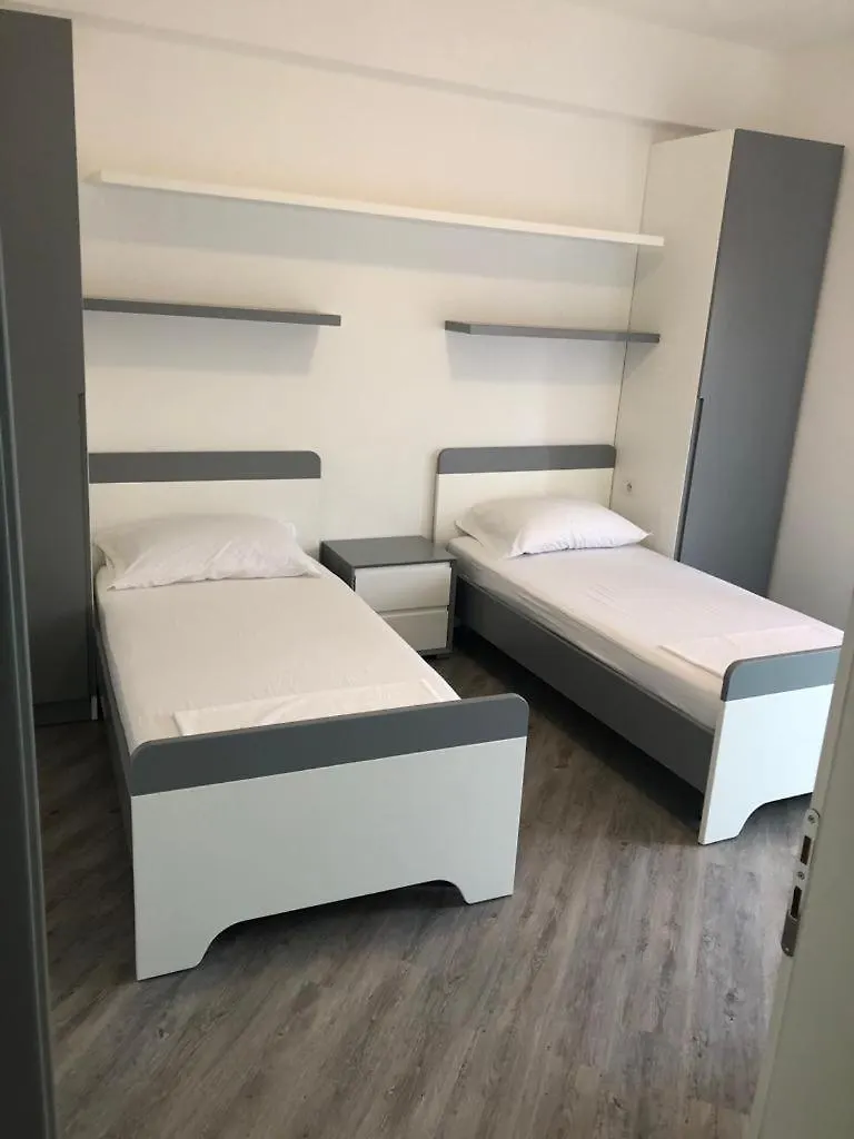 Apartment Ferienwohnung Lona Apartament Lungomare Vlorë
