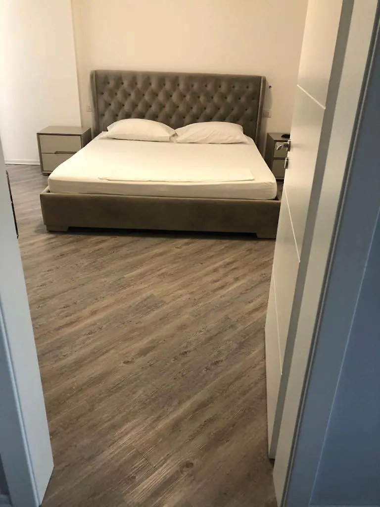 Ferienwohnung Lona Apartament Lungomare Vlorë 0*,